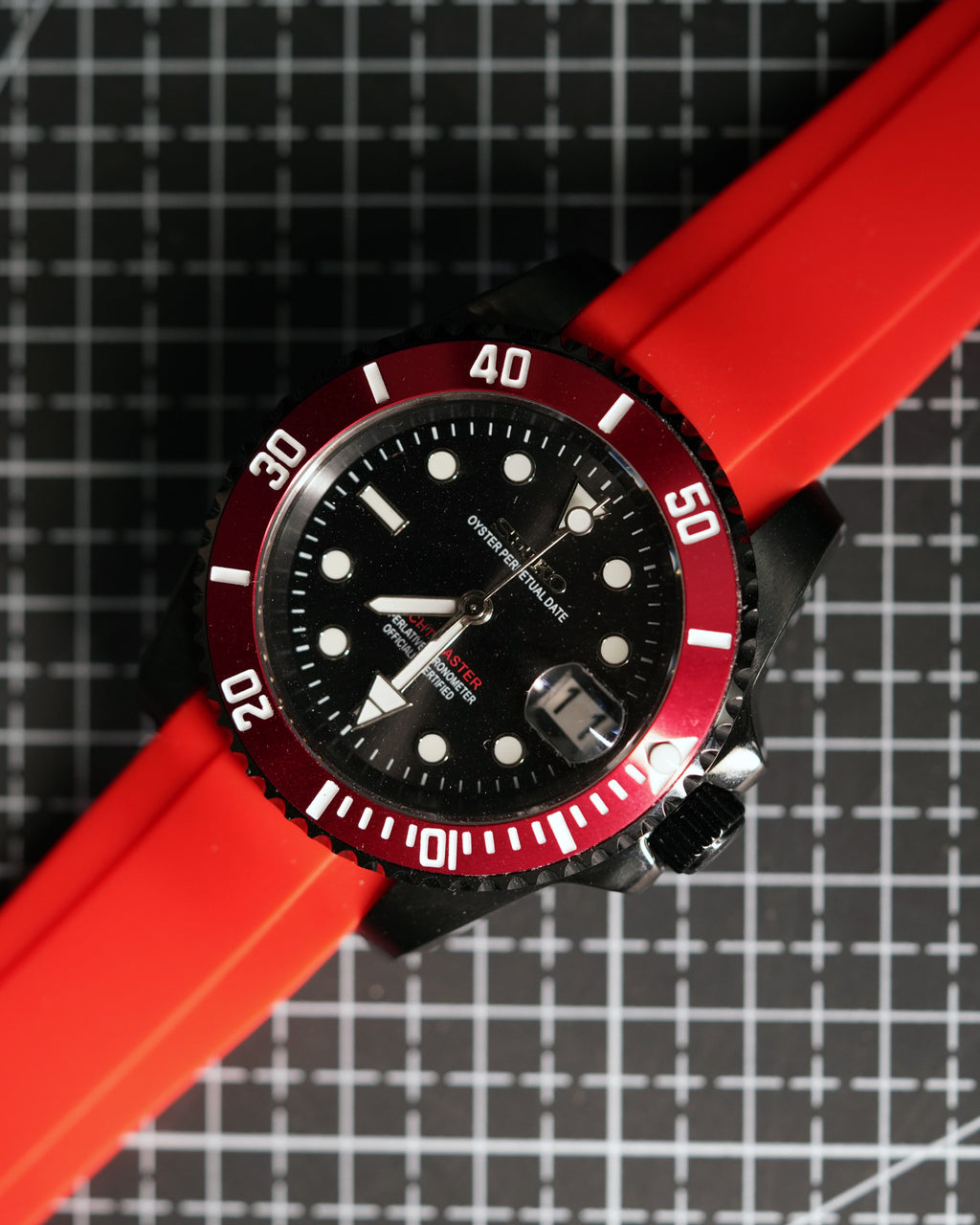 Seiko Yacht | Red & Black